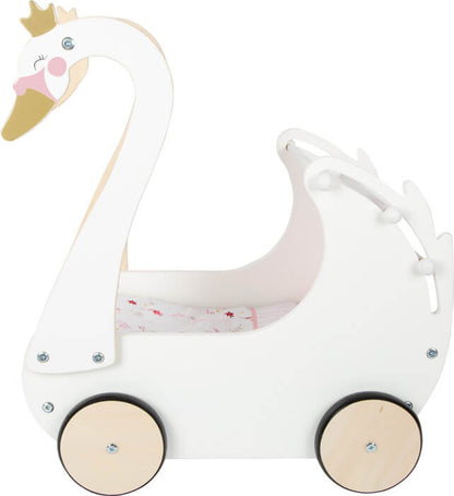 Poppenwagen hout Zwaan met beddengoed - Small Foot - witte zwaan met kroontje en roze bekleding zijaanzicht 